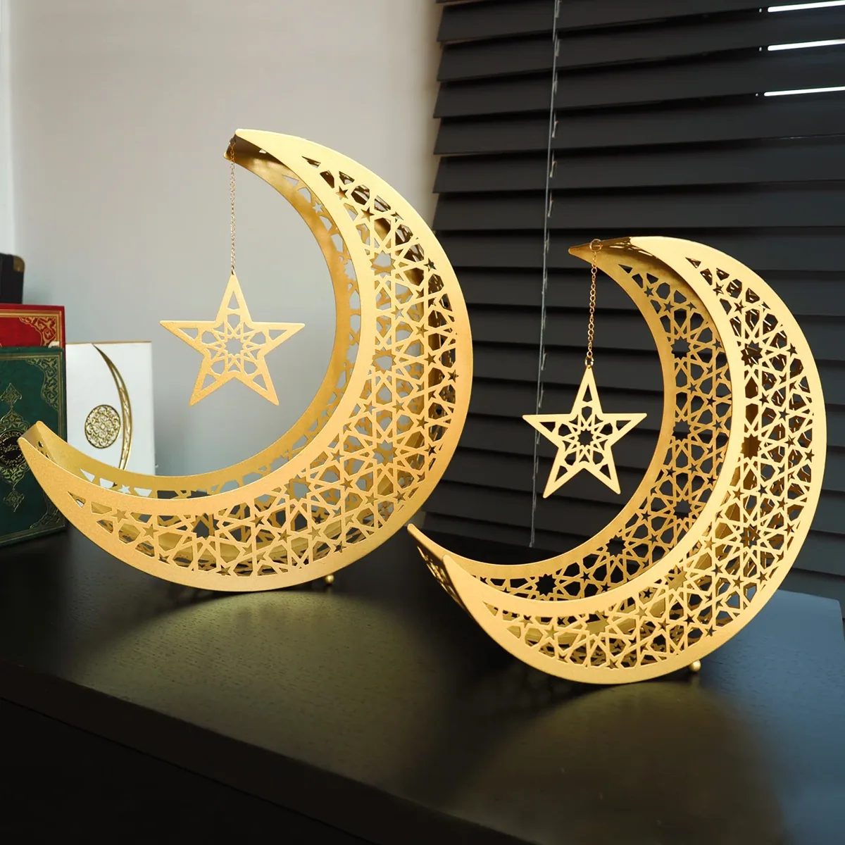 طقم هلالين معدنيين مخرمين لزينة رمضان