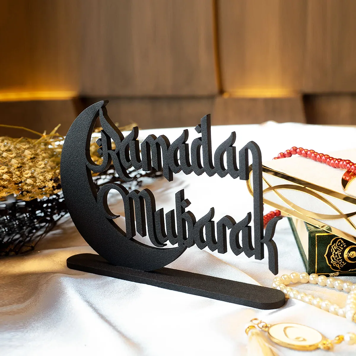 مجسم رمضان مبارك أسود بهلال كبير - صورة 2