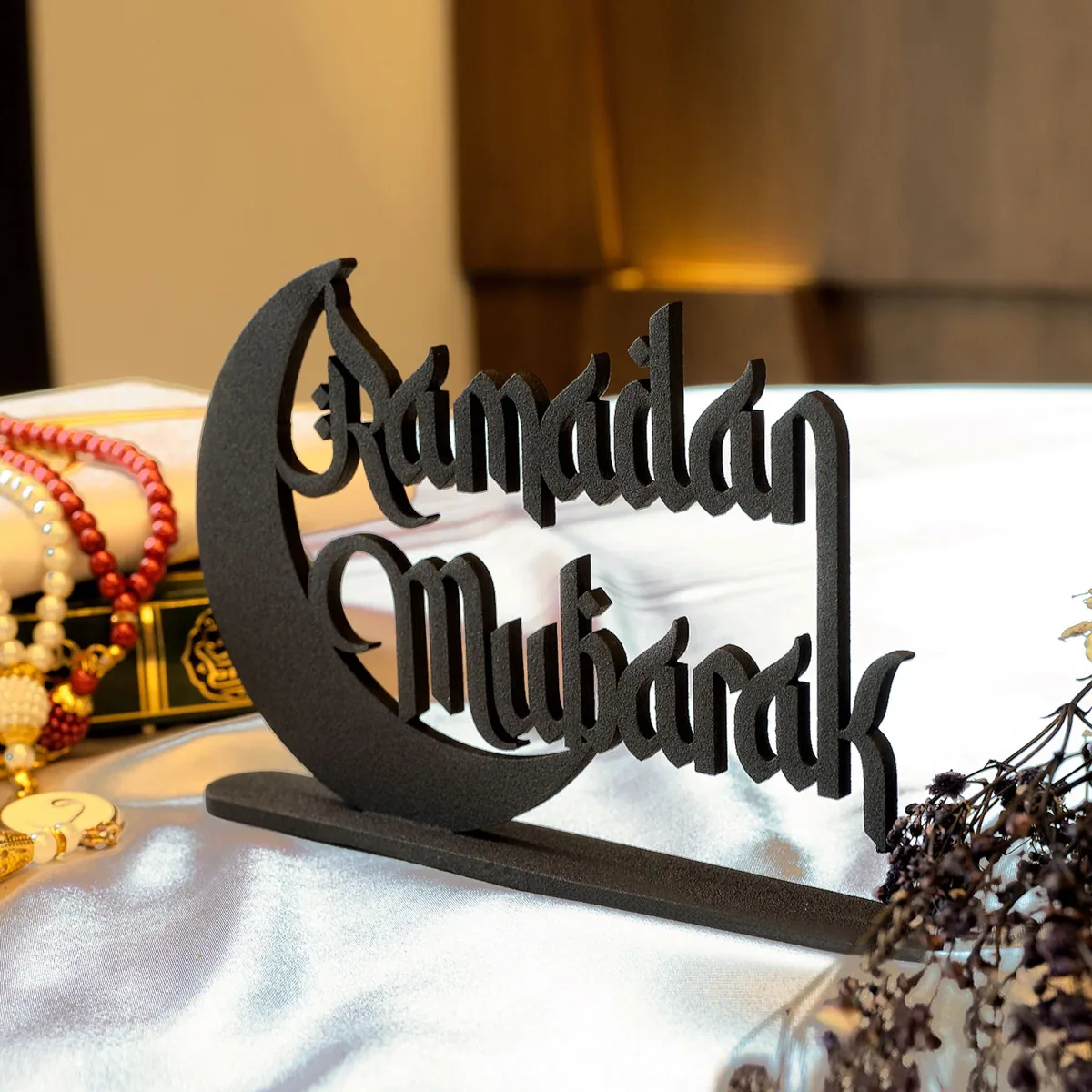 مجسم رمضان مبارك أسود بهلال كبير - صورة 3