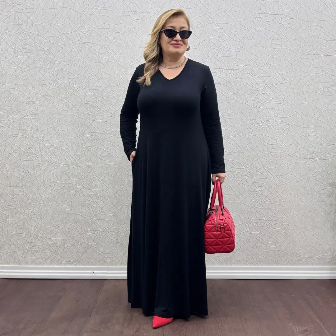 فستان قطني طويل بياقة مثلثة وأكمام طويلة أسود - صورة 2