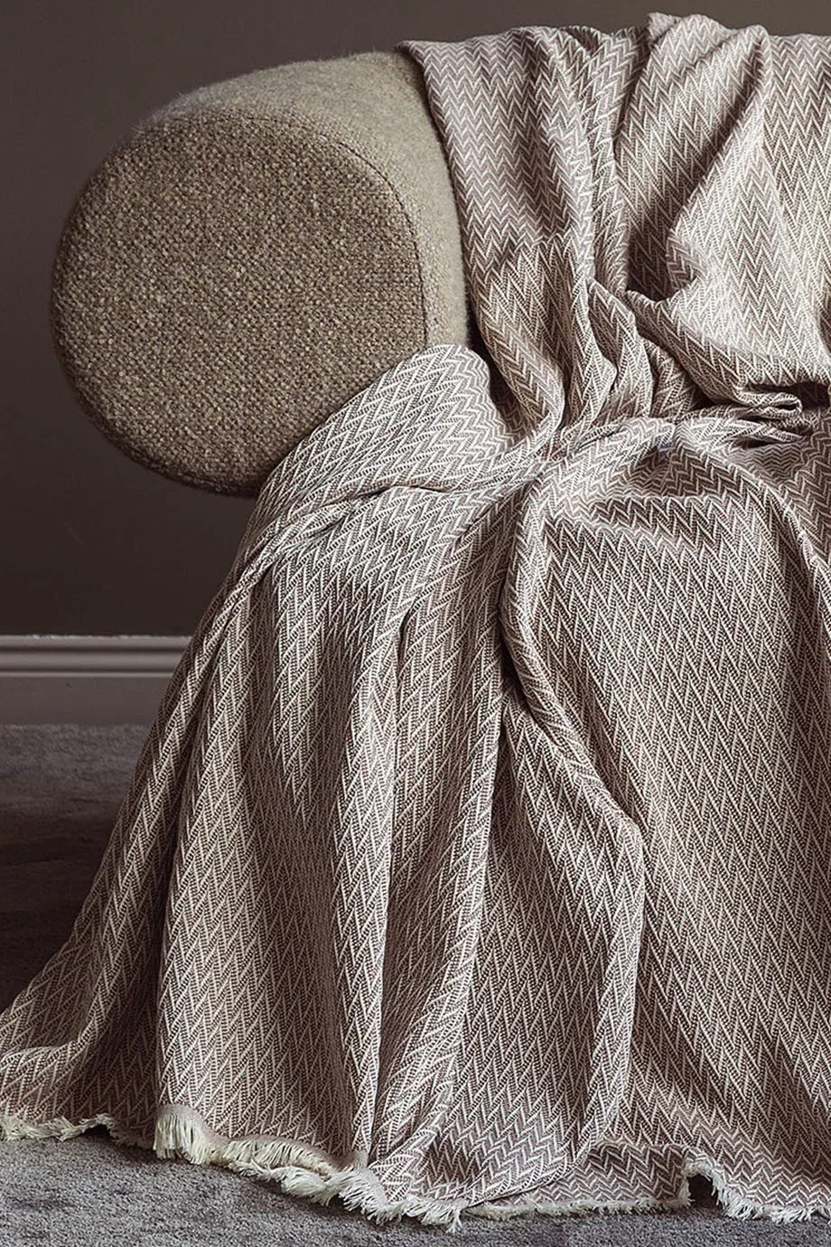 شال كنب جاكار بني 200×230 - صورة 2