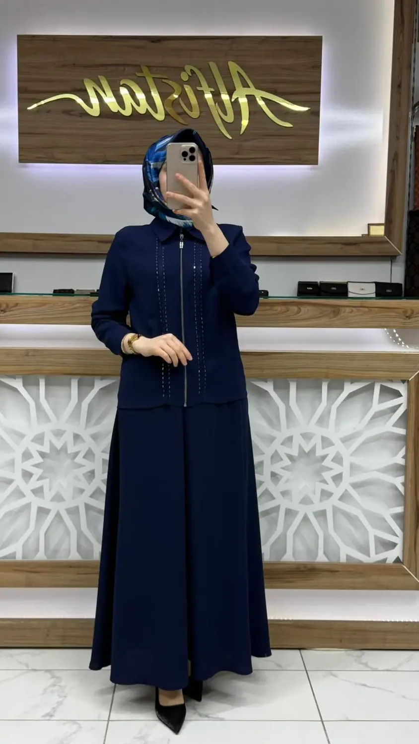 طقم سهرة كحلي قطعتين بسحاب وتطريز أحجار