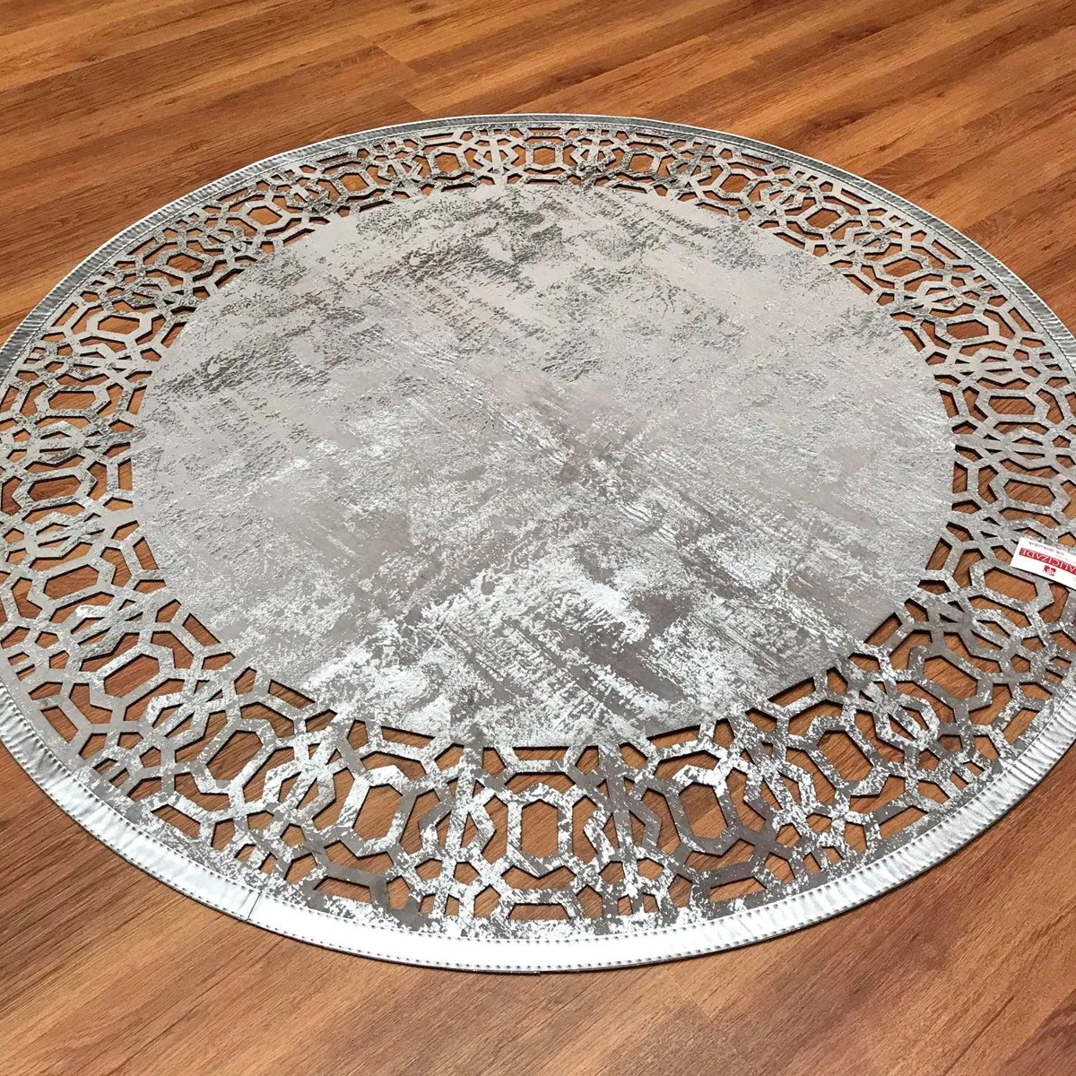 سجادة صالون بنقشة هندسية من الأكريليك - فضي - 120×180 سم