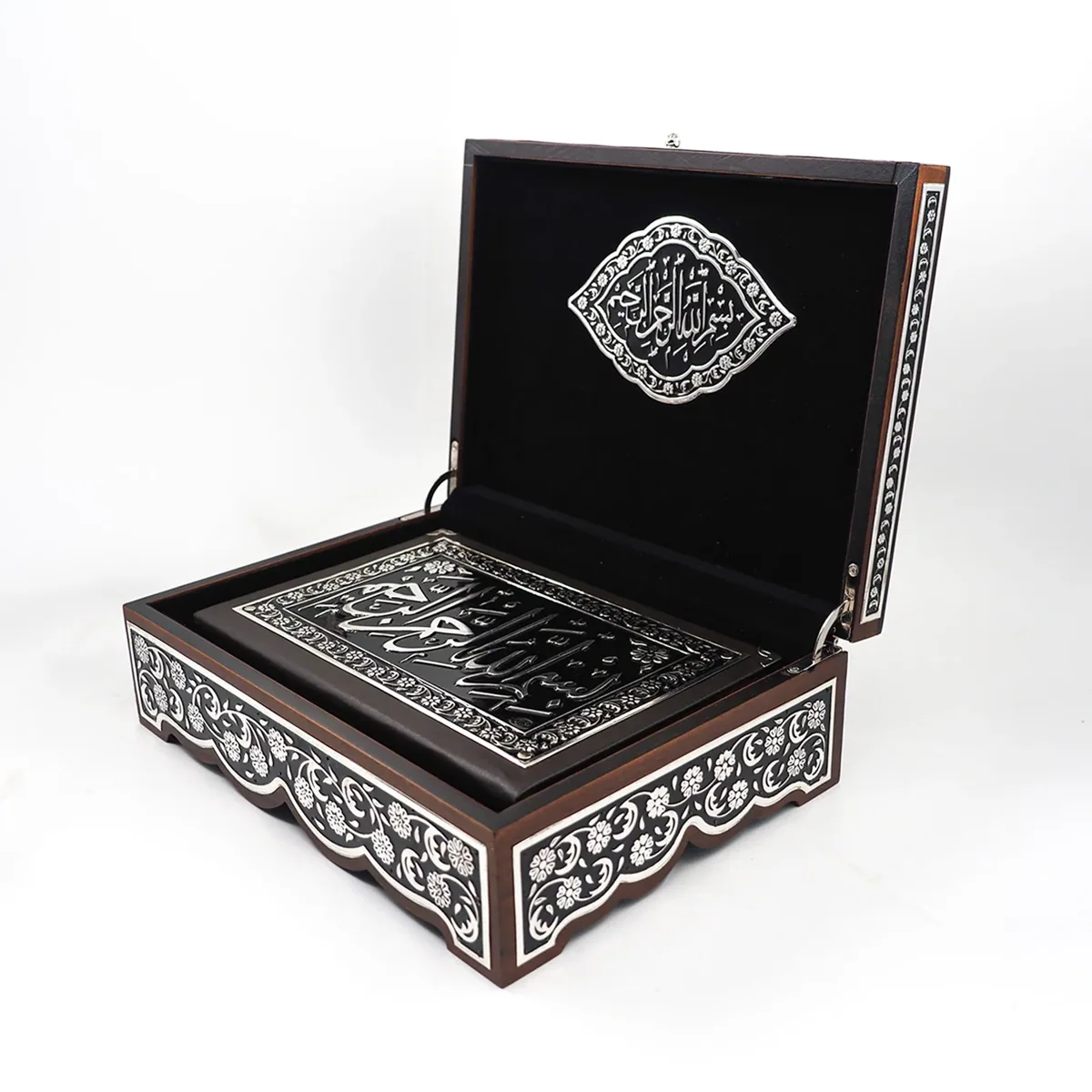 علبة مصحف خشبية بتطعيم فضي مع المصحف الشريف - صورة 4