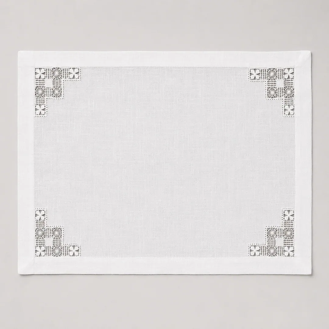 طقم مفرشي أطباق كتان بتطريز مفرغ 35×50 سم - صورة 2