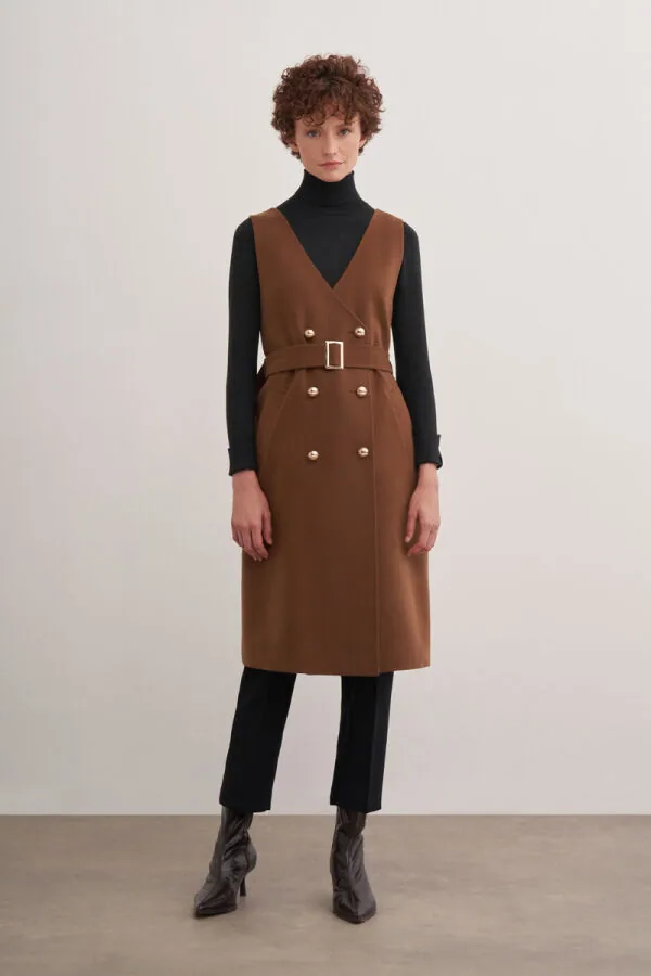 معطف بياقة قميص بلون جملي - صورة 3