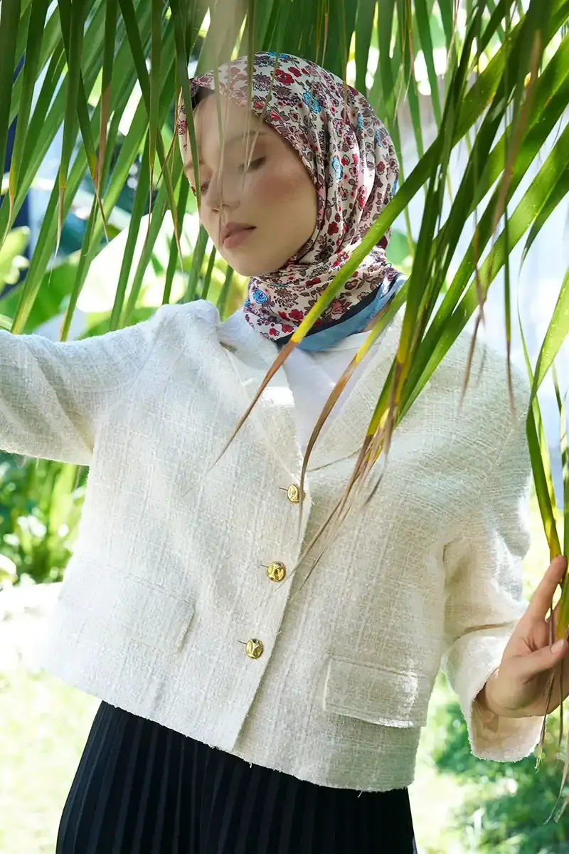 إيشارب ناعم منقوش بلون أزرق 90×90 سم