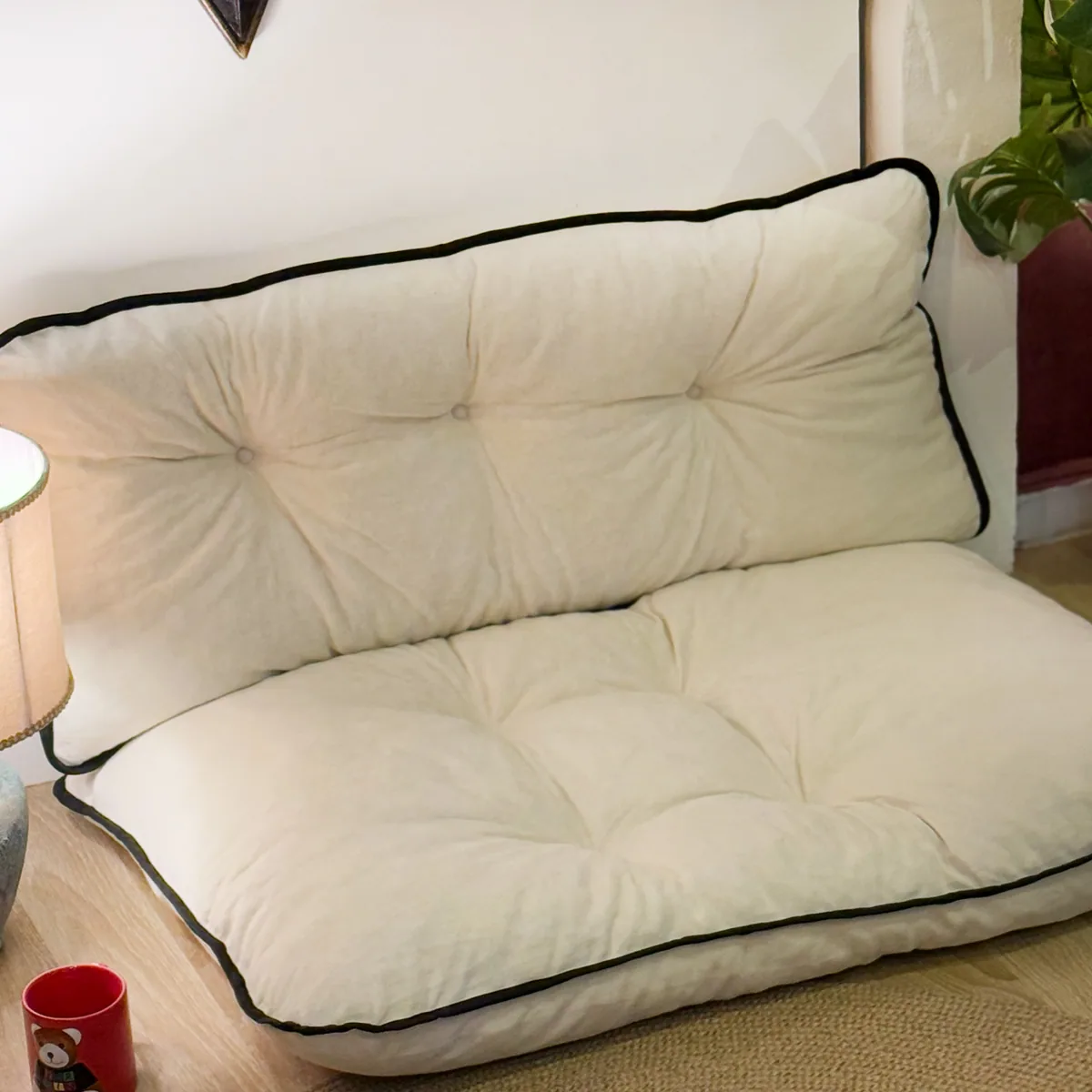 جلسة أرضية بمسند 100×70 سم كريمية - صورة 2