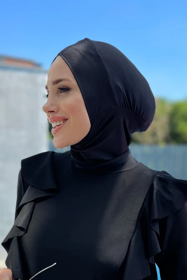 غطاء سباحة أسود بإيشارب متقاطع يغطي الرقبة - صورة 3