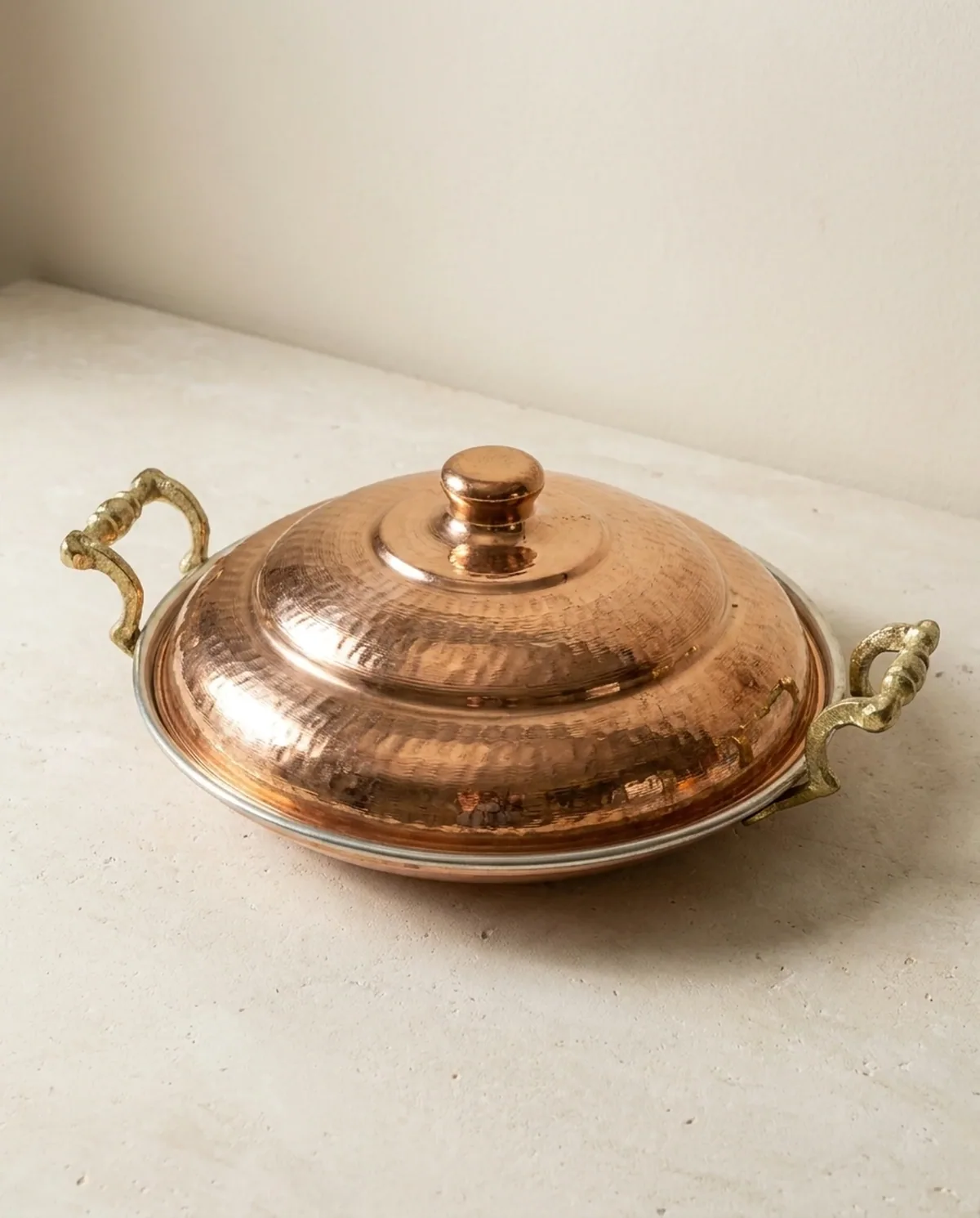 صاج نحاس أحمر مطروق كبير 43 سم