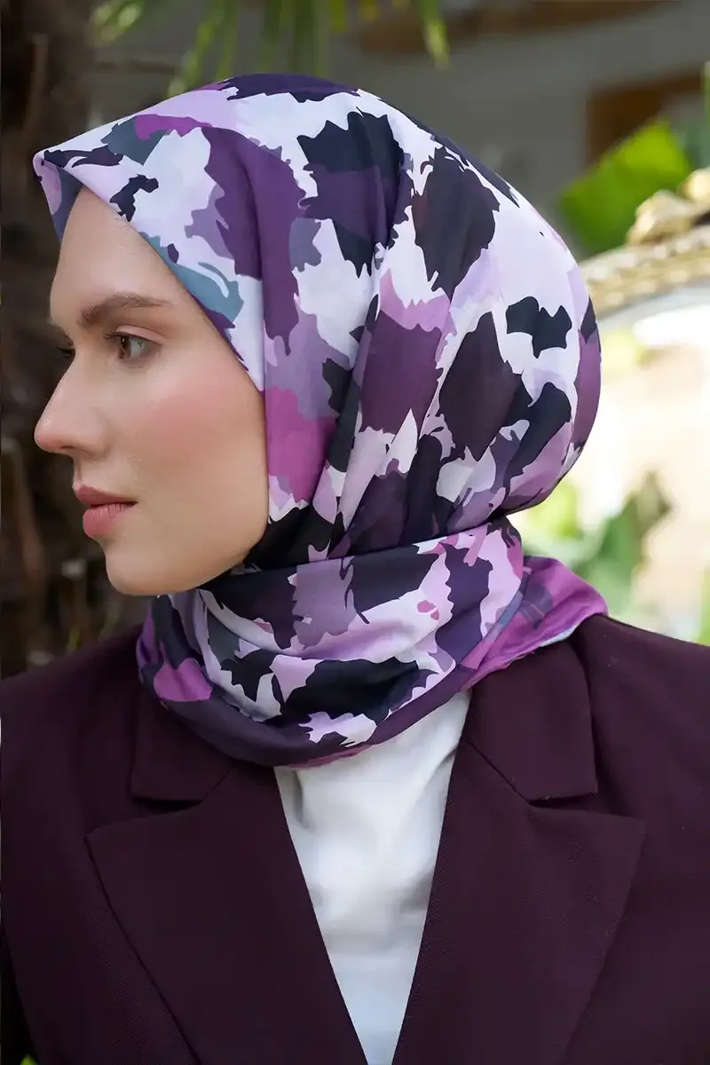 إيشارب ناعم منقوش بلون ليلكي - صورة 2