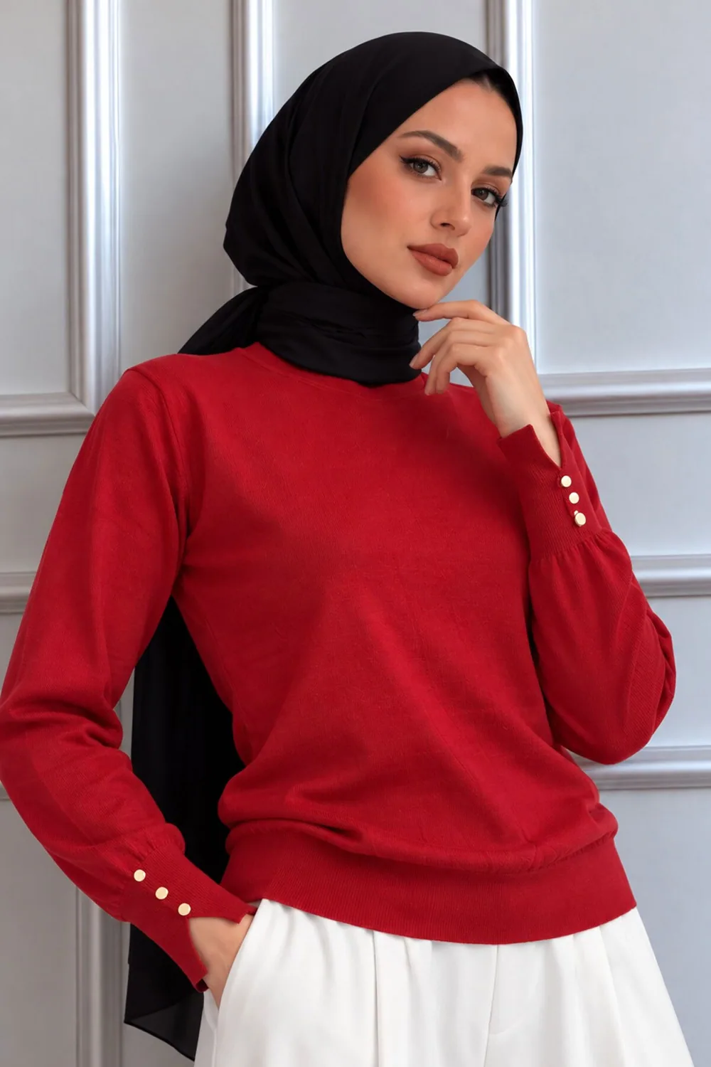 كنزة تريكو بأزرار بلون أحمر - صورة 3