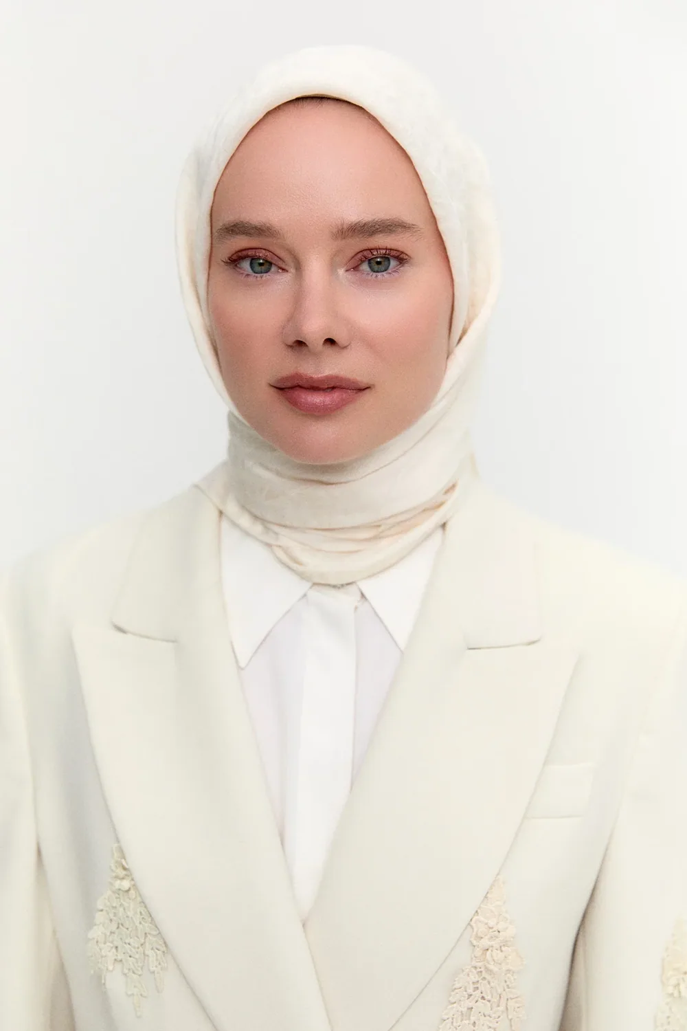 إيشارب فيسكوز بنقشة بيضاوية