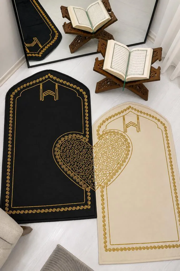طقم سجادتي صلاة مخمل – كابتشينو (Sevgi)