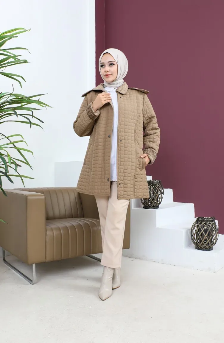 جاكيت كابيتونيه بمربعات منك مقاس كبير - صورة 2