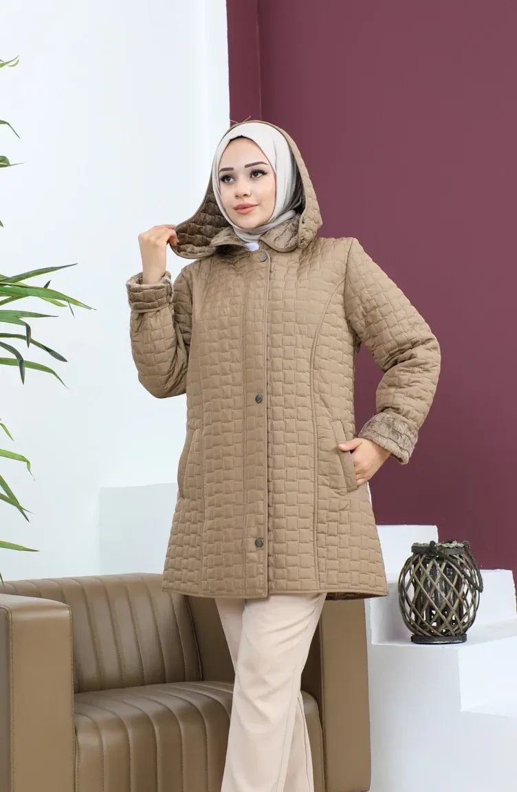 جاكيت كابيتونيه بمربعات منك مقاس كبير - صورة 4